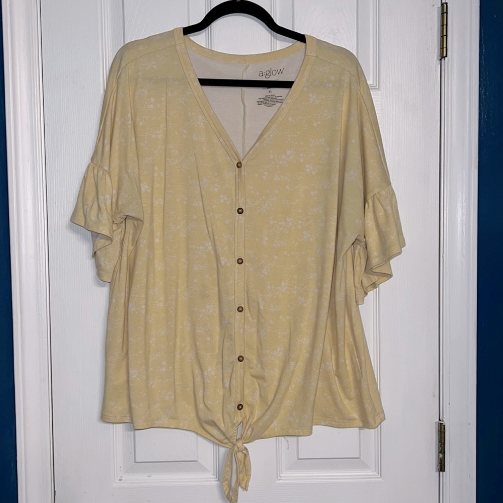 Aglow Maternity/Nursing Yellow Top- Size XL - Picture 2 of 5